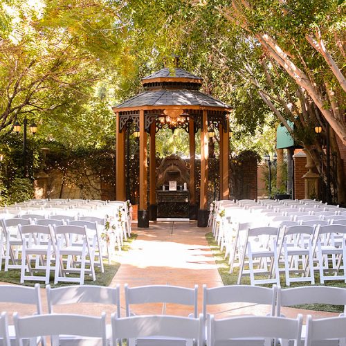 Garden Wedding Hosting